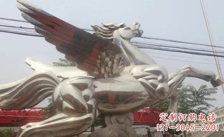 烟台广场不锈钢飞马雕塑 (2)