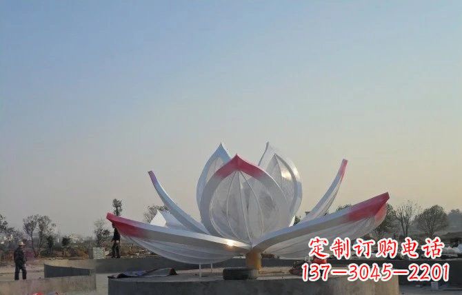 烟台广场不锈钢莲花