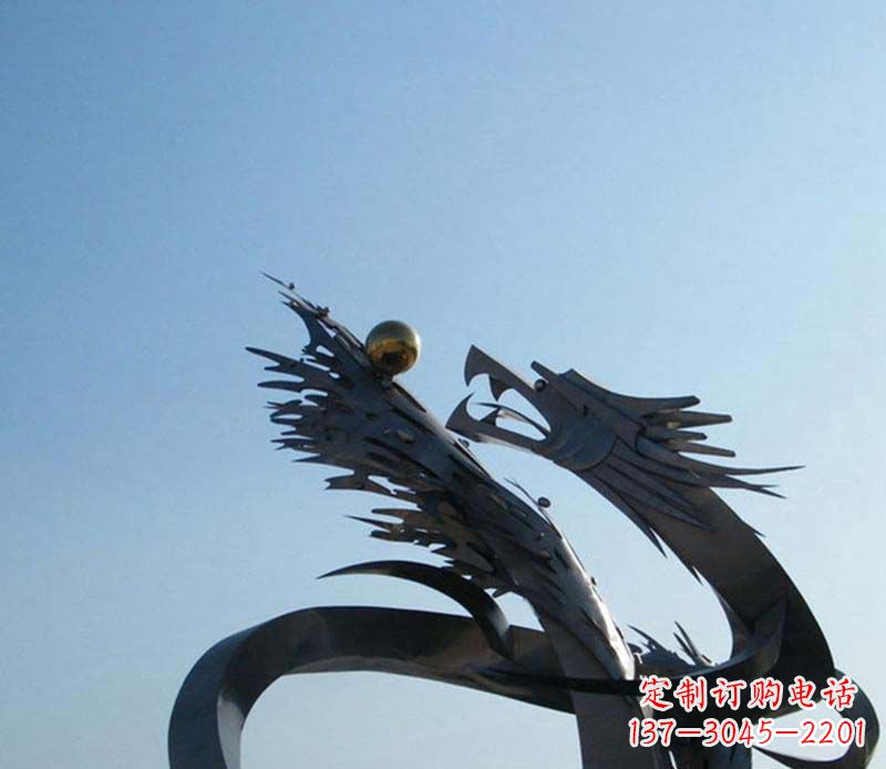 烟台广场不锈钢盘龙吞球抽象雕塑