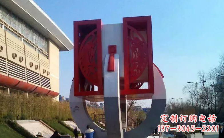 烟台中领雕塑:不锈钢圆环雕塑
