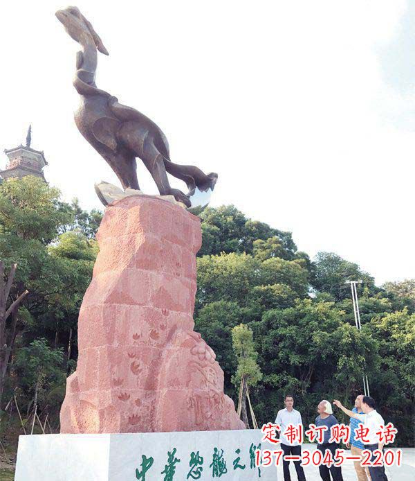 烟台恐龙雕塑,极致灵动与完美融合
