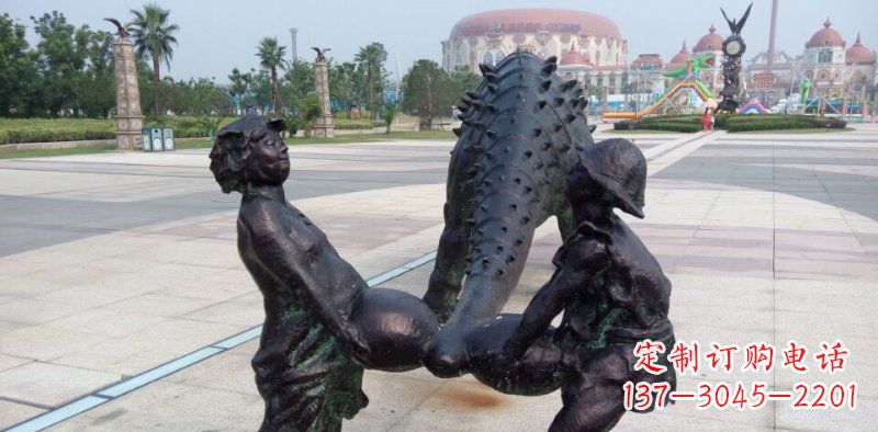 烟台广场抽象恐龙和小孩景观铜雕