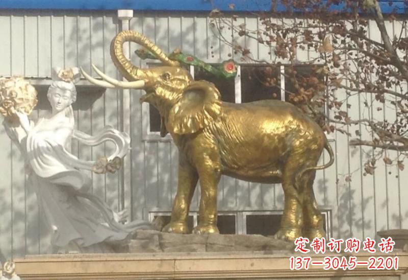 烟台广场大象雕塑