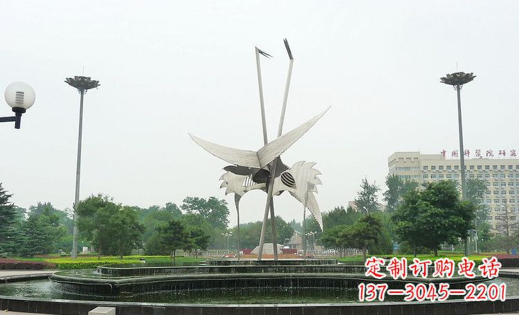烟台广场大型不锈钢抽象仙鹤雕塑