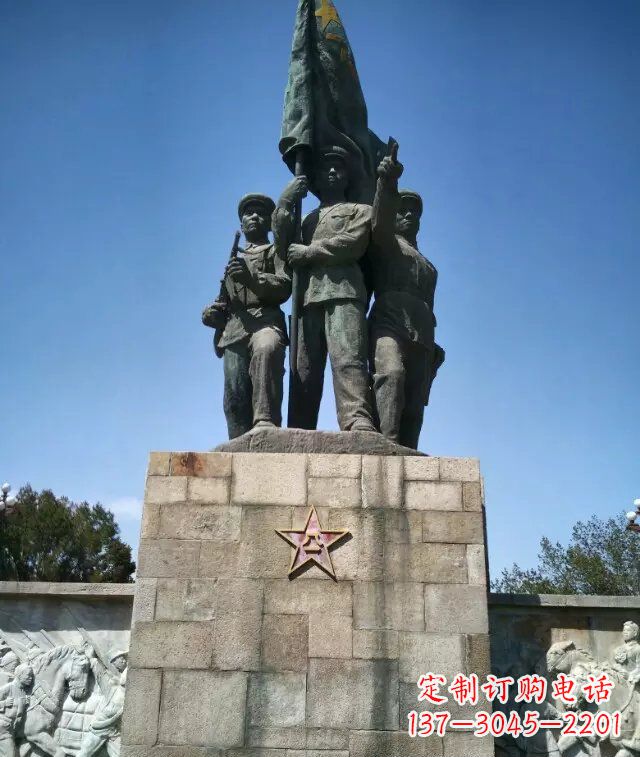 烟台传承革命精神领雕纪念铜雕战士雕塑