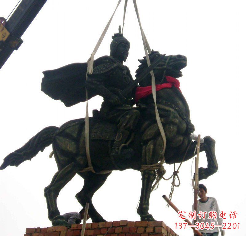 烟台仰望古代将军,来一场跨越时空的雕塑之旅