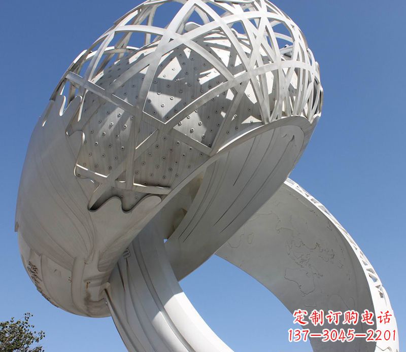 烟台艺术品级不锈钢戒指雕塑