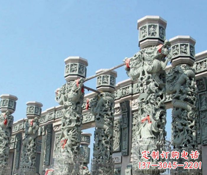 烟台广场景观青石龙柱石雕