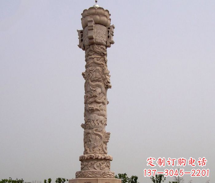 烟台广场景观晚霞红石龙柱