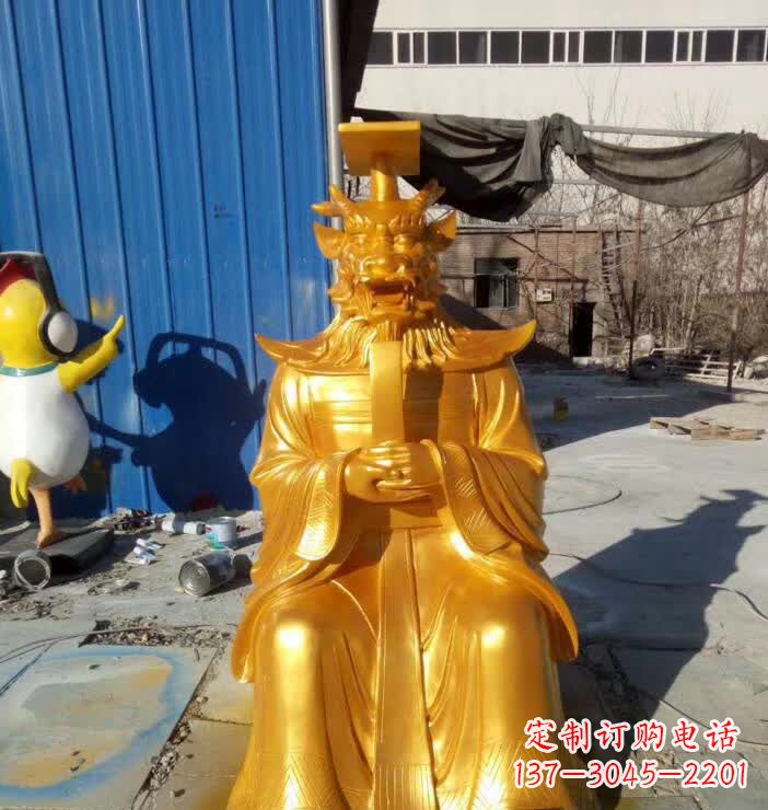 烟台广场龙王铜雕