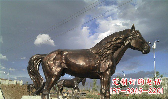 烟台广场马动物铜雕 (2)