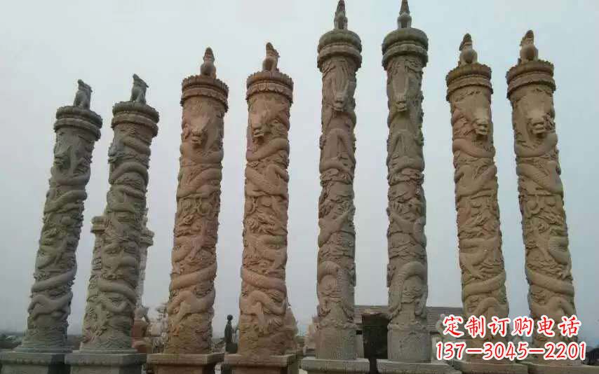烟台风格独特的盘龙石雕