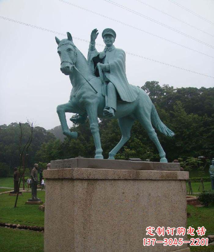 烟台解放军景观铜雕骑马雕塑