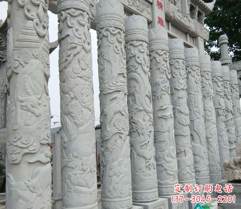 烟台中领雕塑:专业定制十二生肖石柱景观石雕
