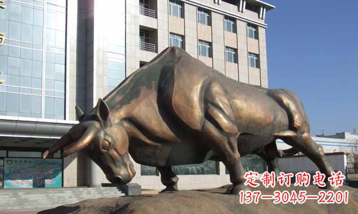 烟台拓荒牛铜雕塑——将历史传承到现代