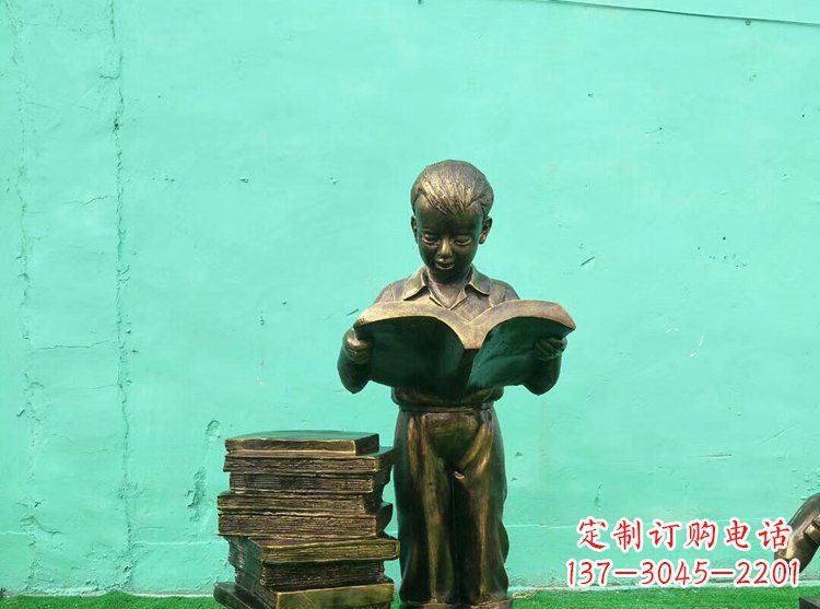 烟台广场铜雕看书小孩人物雕塑