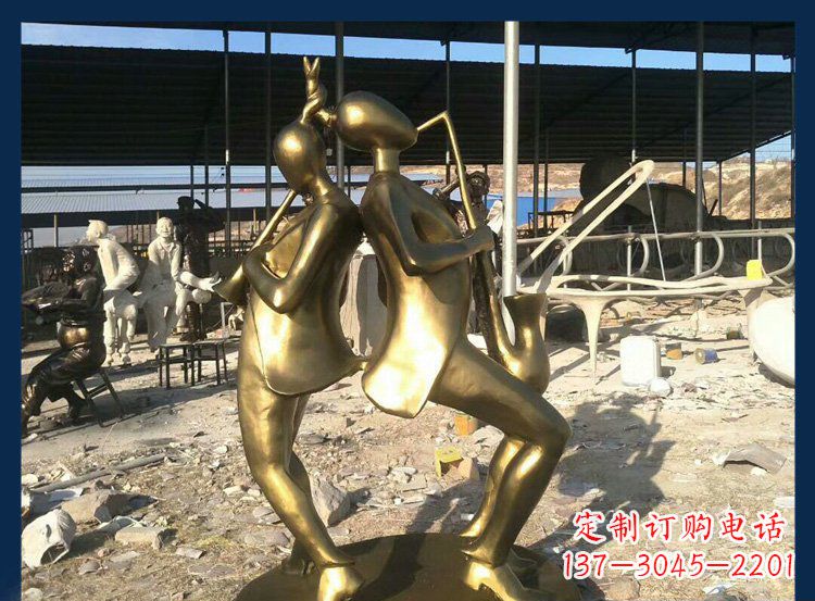 烟台广场铜雕贴金吹萨克斯人物雕塑