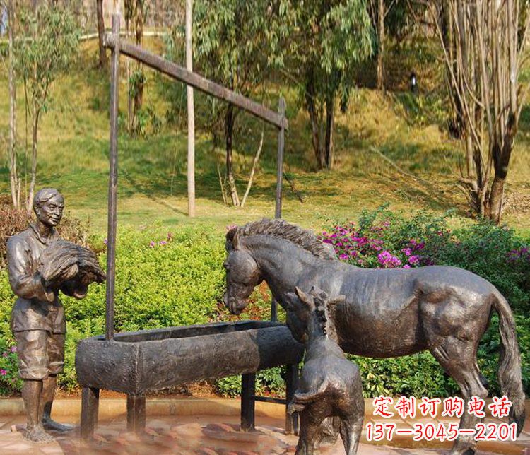 烟台广场铜雕喂马动物雕塑