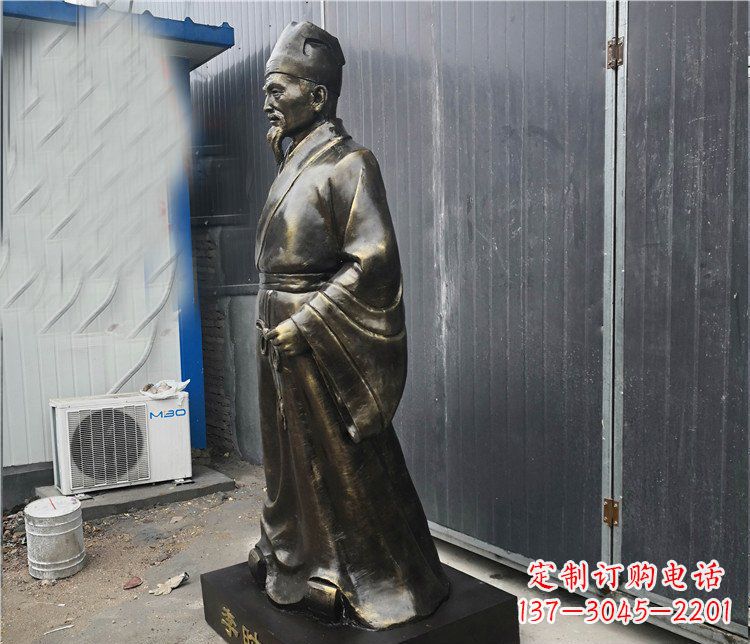 烟台铸铜李时珍医学家雕塑,致敬伟大的医学先驱