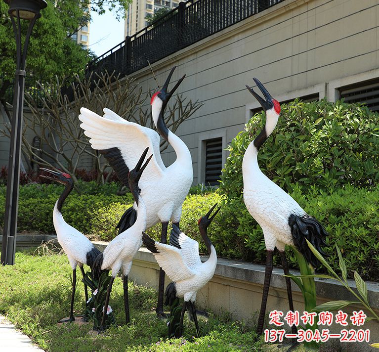烟台精致仿真的仙鹤雕塑