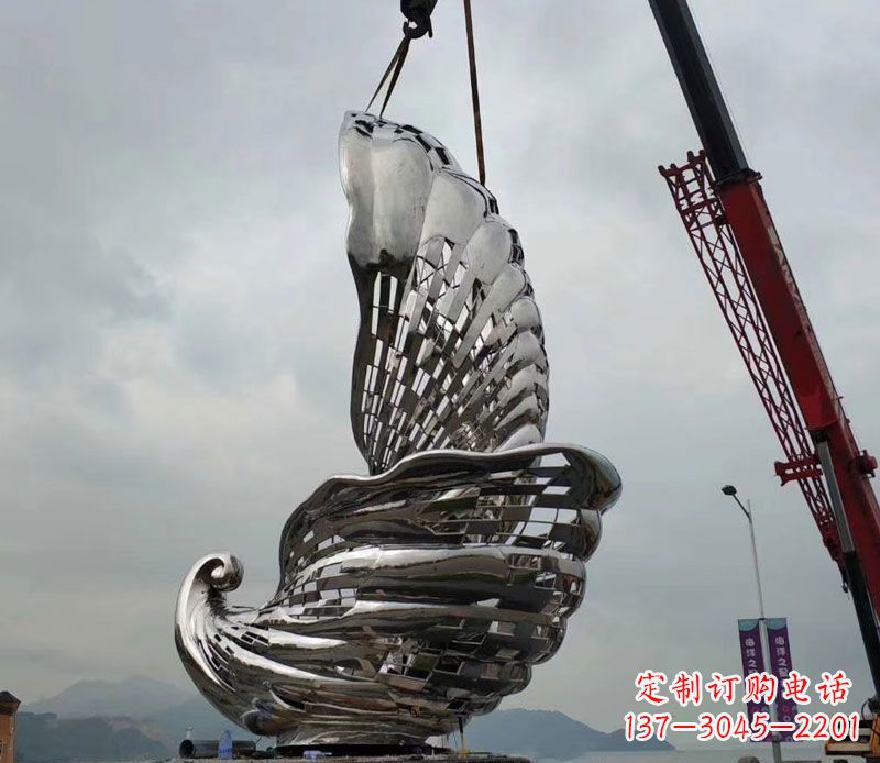 烟台海螺广场雕塑,传承古老文化