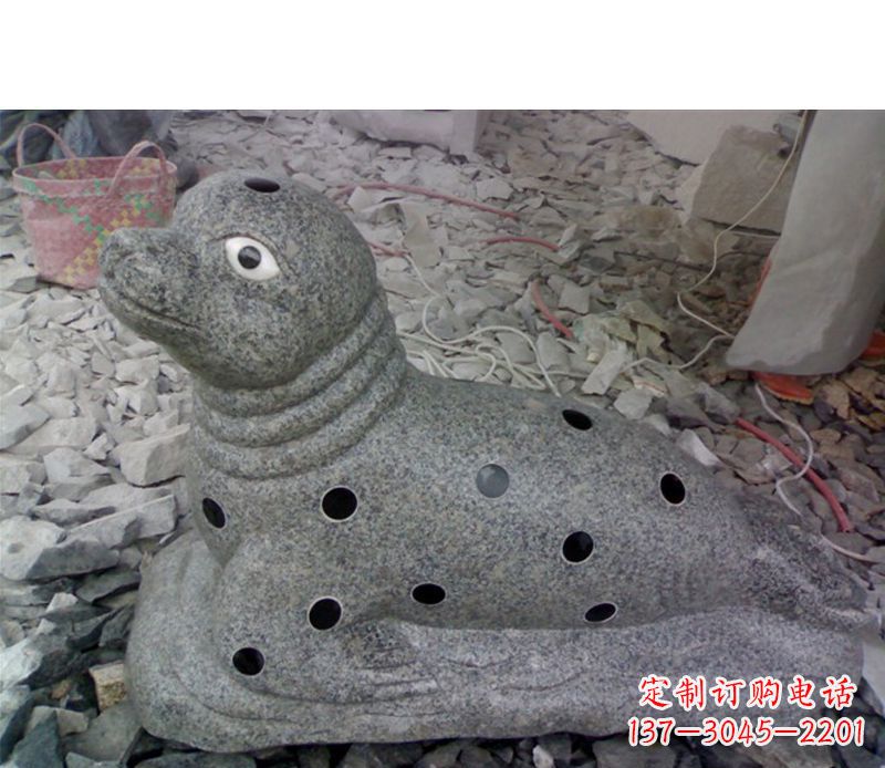 烟台海洋动物小海豹石雕