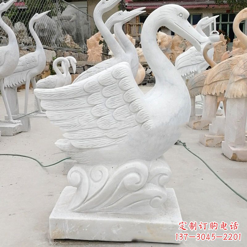烟台中领雕塑:精美的吐水天鹅雕塑