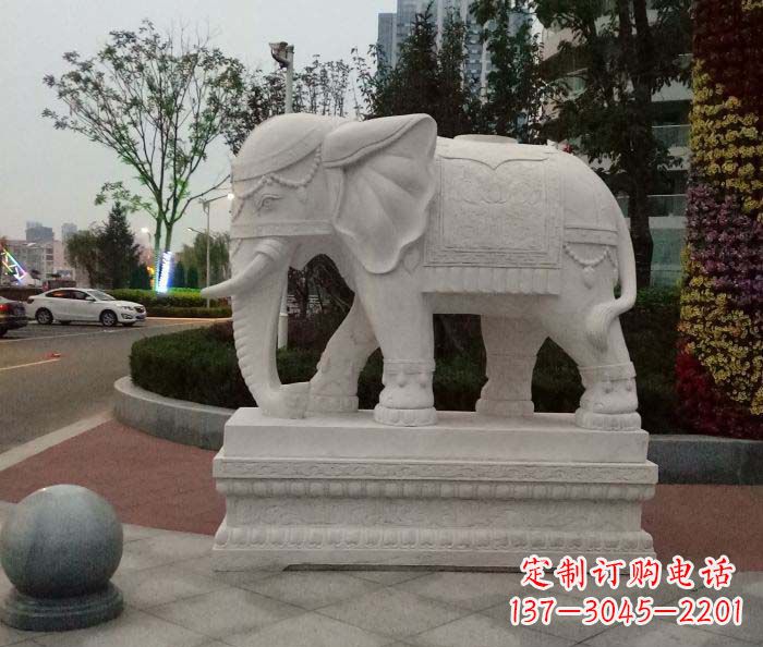 烟台高贵优雅的汉白玉大象雕塑