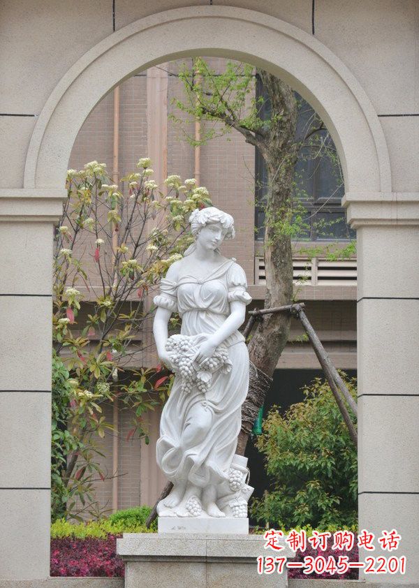 烟台汉白玉精美美女雕塑