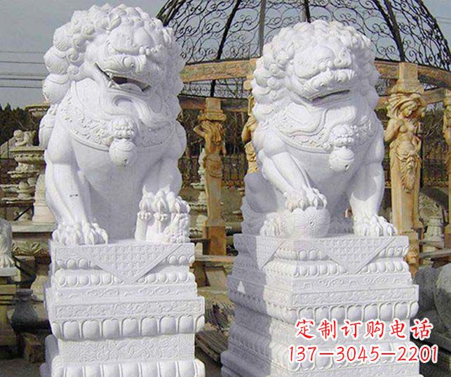 烟台历久弥新的狮子石雕