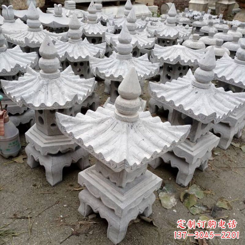 烟台汉白玉灯笼雕塑是由中领雕塑定制的一种华丽…