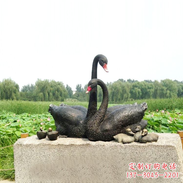 烟台雕刻精致的天鹅铜雕摆件