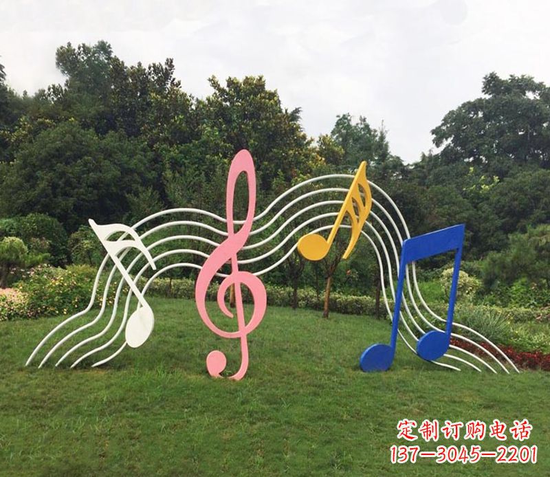 烟台领雕塑:外观精美的不锈钢音符雕塑