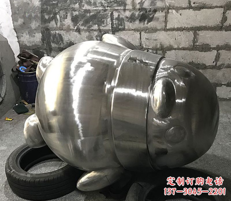烟台户外企鹅雕塑,古典艺术精细工艺美化空间