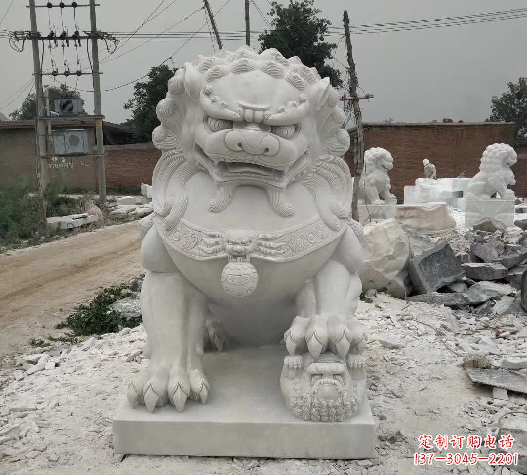 烟台非凡威猛!来自中领雕塑的狮子踩球石雕