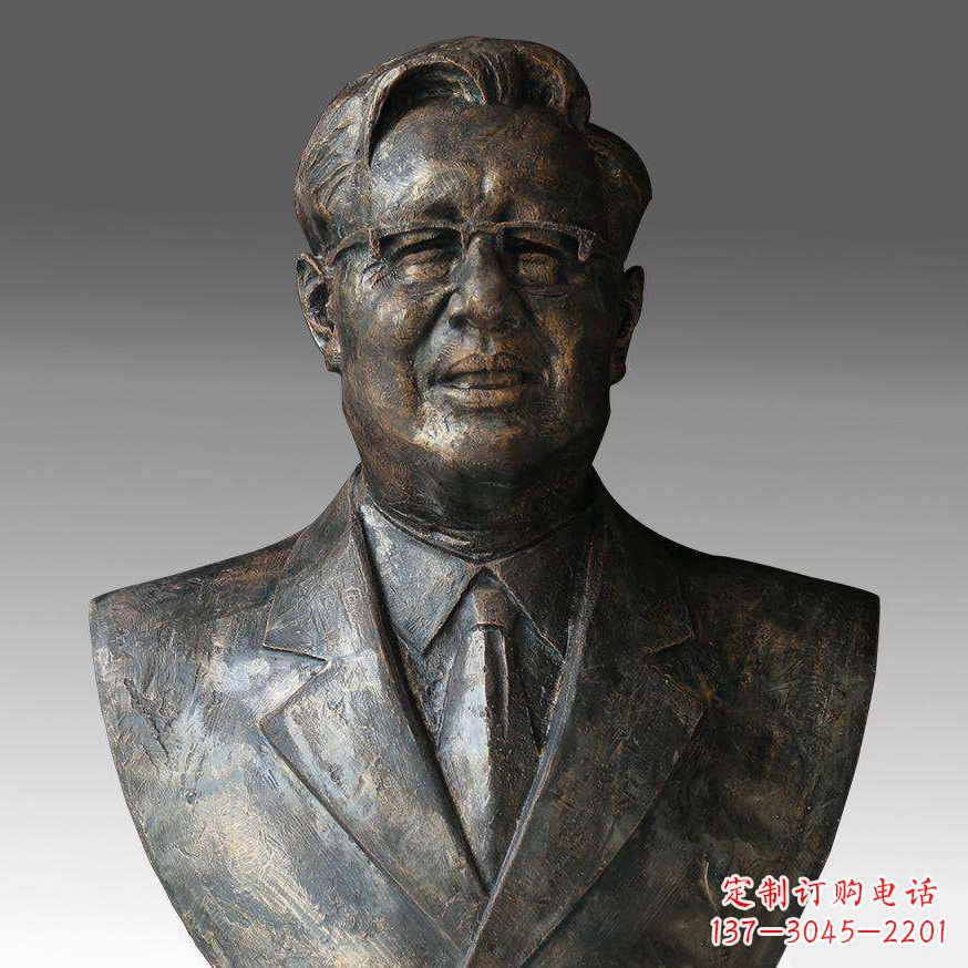 烟台以高质量铜雕制作华罗庚头像