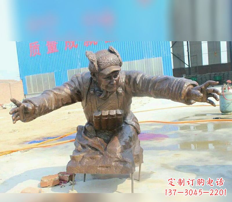 烟台黄继光校园英雄铜雕:传承伟大精神