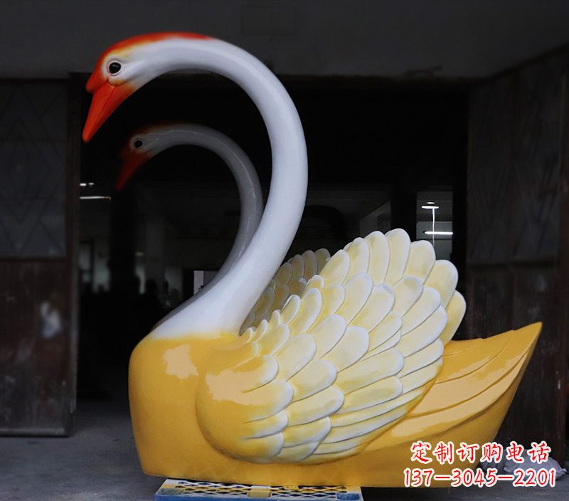 烟台爱心天鹅雕塑,让你的爱永生