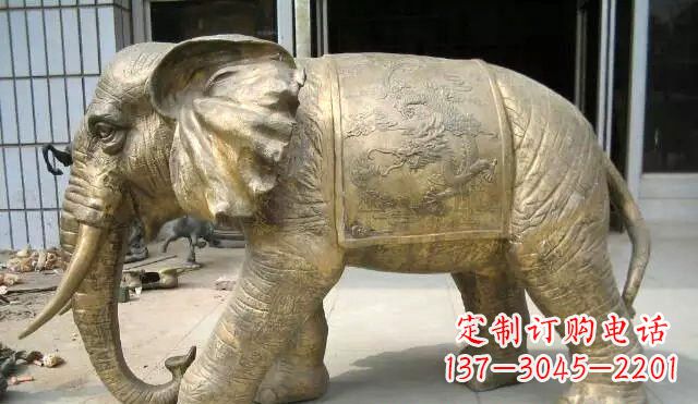 烟台拥有好运的黄铜吉祥大象雕塑