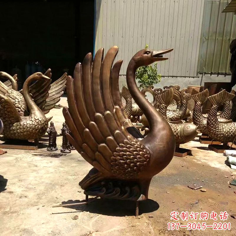 烟台精美黄铜天鹅雕塑中领雕塑的精美黄铜天鹅雕…