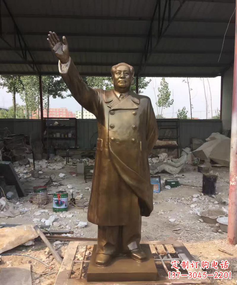 烟台享领雕塑——挥手毛主席人物雕塑
