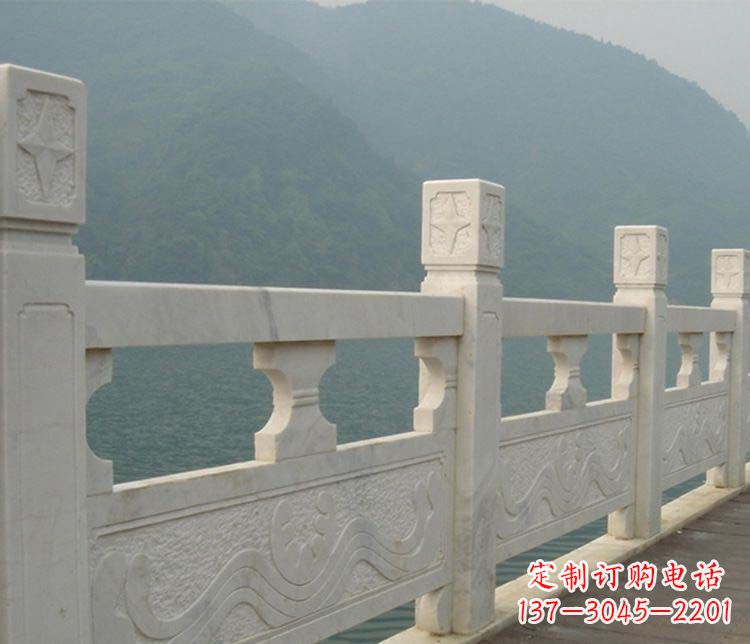 烟台中领雕塑:景区大理石栏板石雕