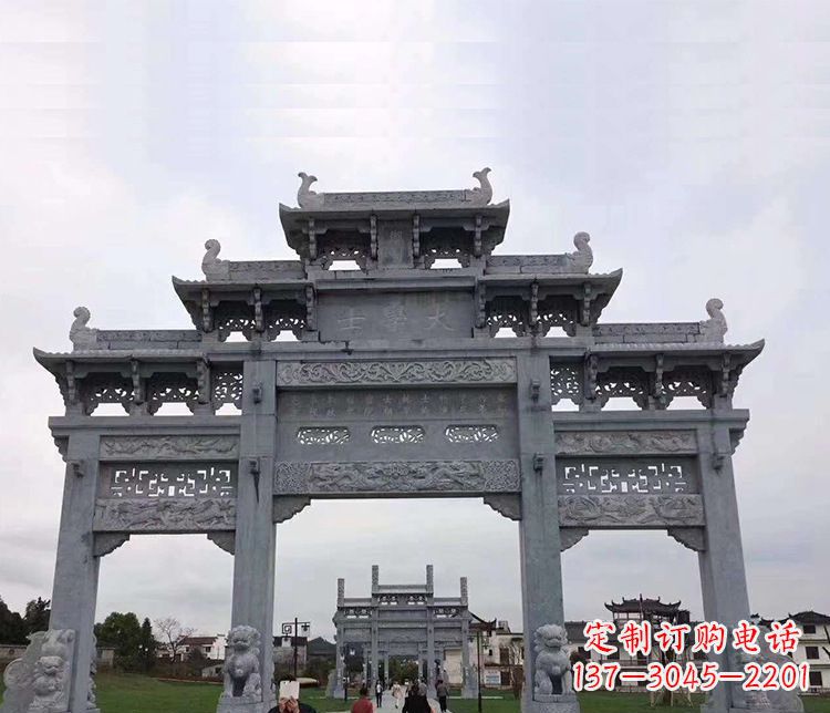 烟台景区仿古三门五楼石牌坊石雕
