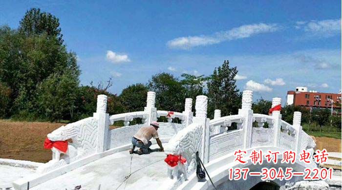 烟台景区汉白玉石雕拱桥