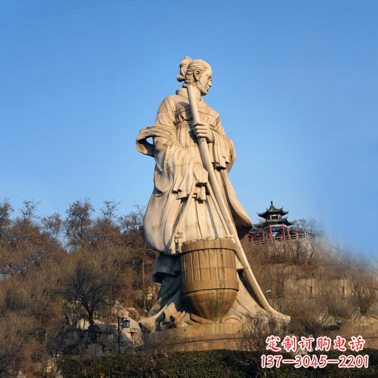 烟台重温历史的美女雕塑