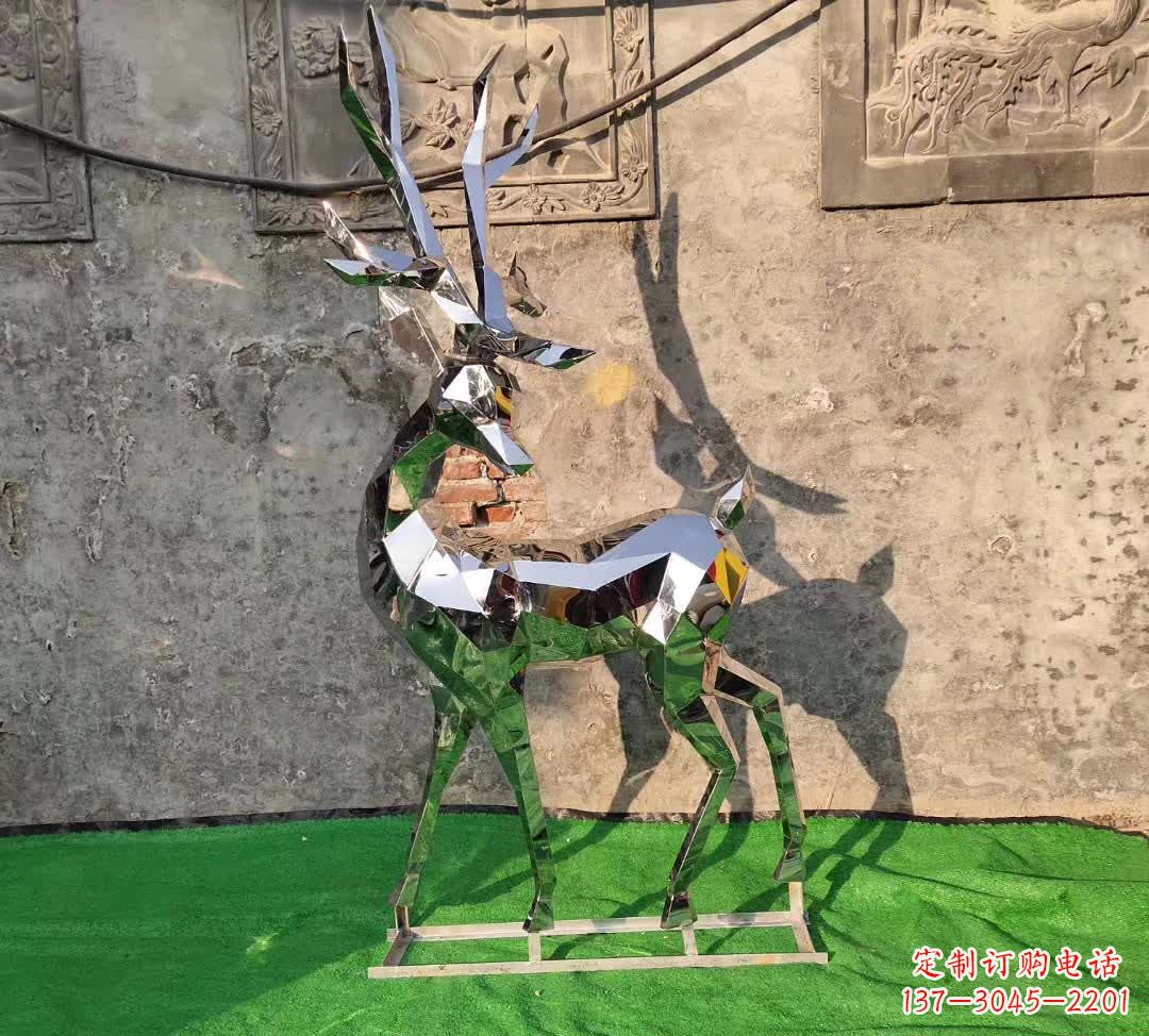 烟台闪耀华丽的不锈钢几何梅花鹿雕塑
