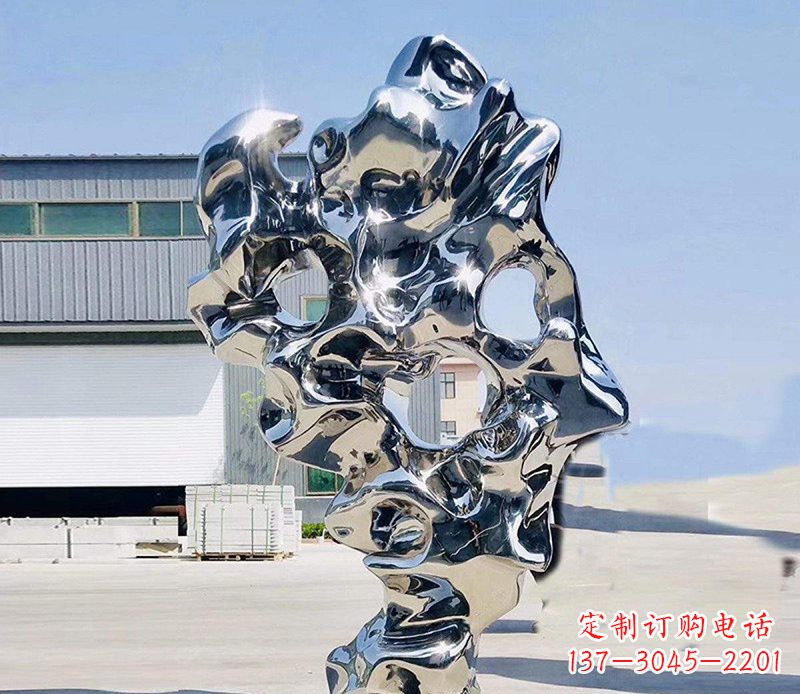 烟台太湖石雕塑,完美结合不锈钢镜面