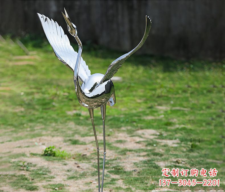 烟台高端定制丹顶鹤展翅不锈钢雕塑