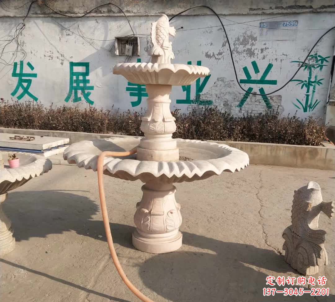 烟台中领雕塑是一家专业的雕塑定制厂家,拥有一…
