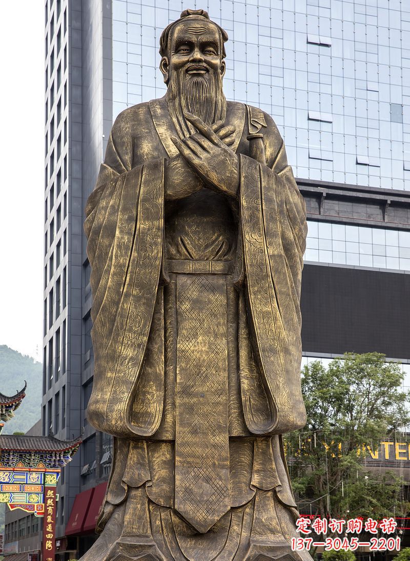 烟台孔丘古代名人铜雕